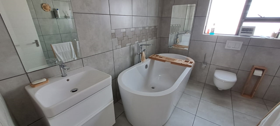 2 Bedroom Property for Sale in Dwarskersbos Western Cape